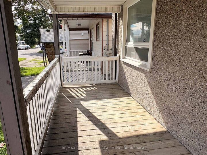 Property Photo:  50 Cozy Street  ON L3B 4H1 