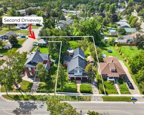 Property Photo: 414 Osborne Street ON L0K 1A0