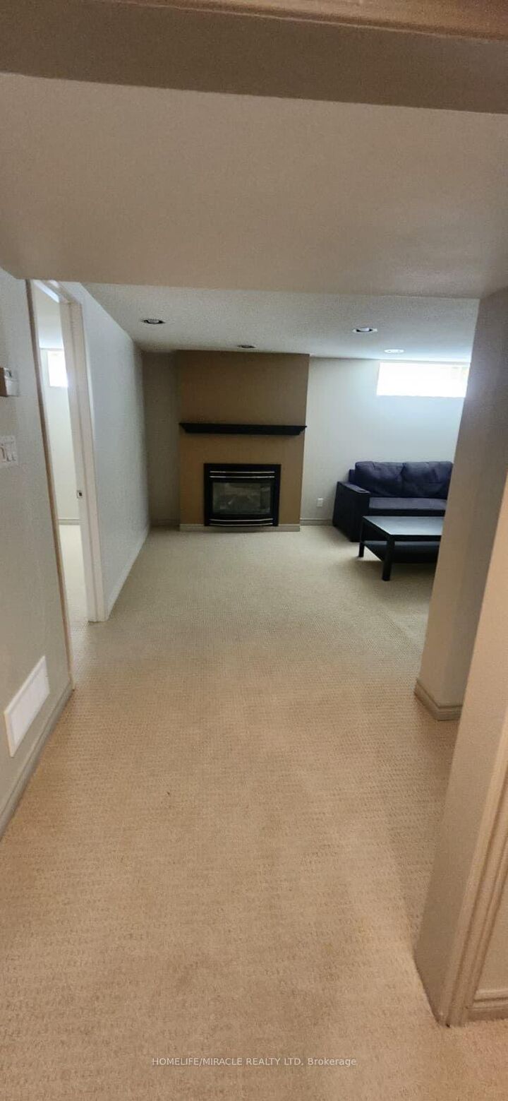 Property Photo:  46 Orchard View Boulevard  ON L1G 3N8 