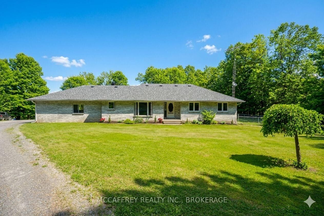 Property Photo: 51 Luffman Road ON K0K 2L0