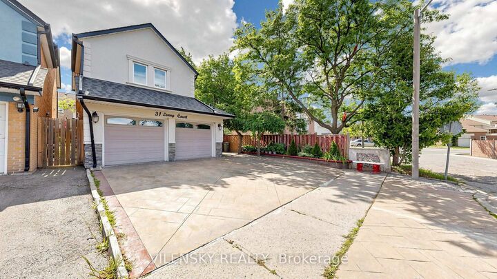 Property Photo: 31 Lonny Court ON L4J 3J9