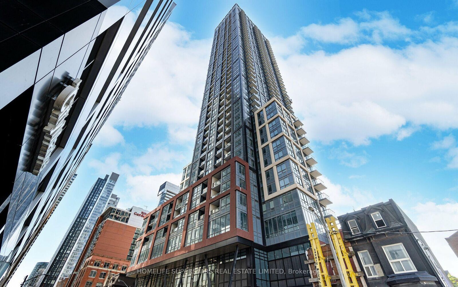 Property Photo:  108 Peter Street 826  ON M5V 2G7 