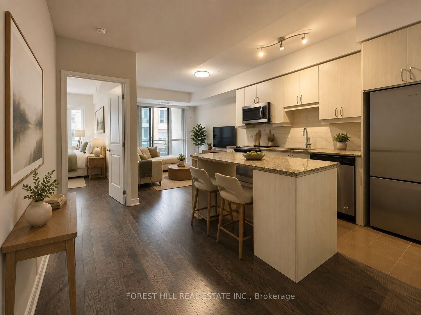 Property Photo:  9201 Yonge Street NW 208  ON L4C 1H9 