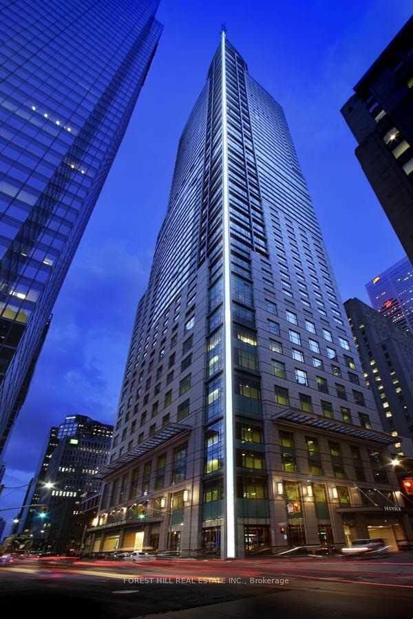 311 Bay Street 3901 — photo 1