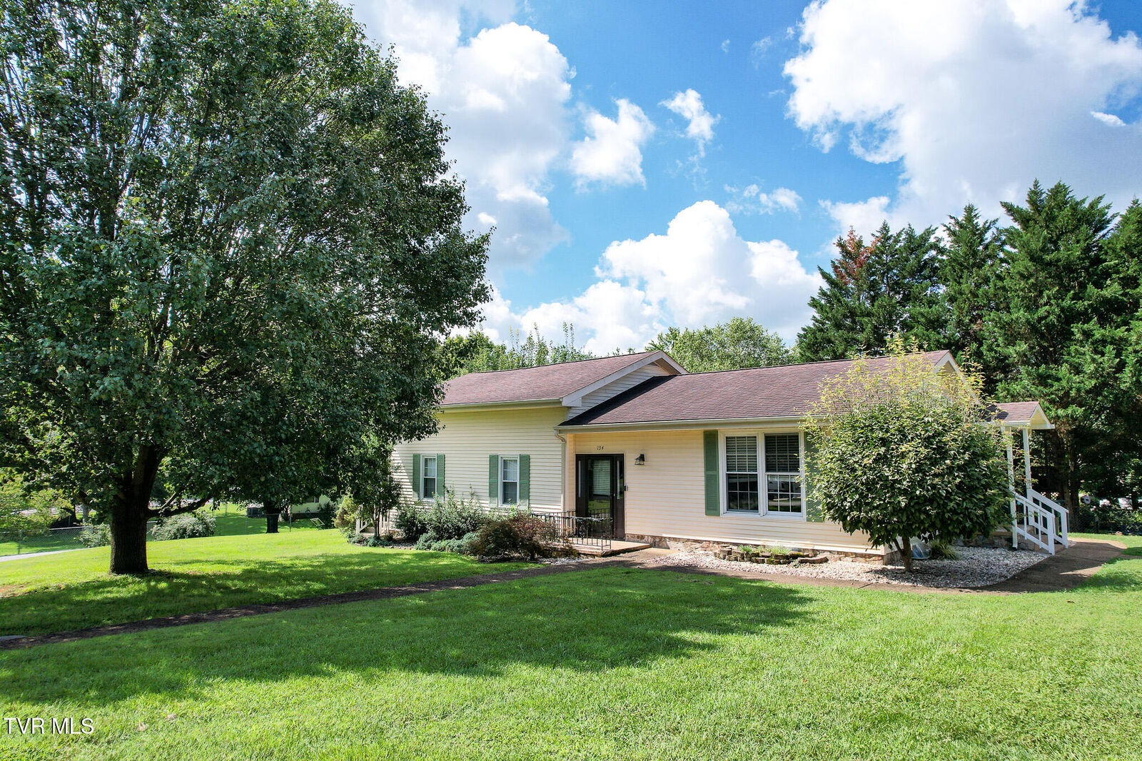 Property Photo:  134 Hopeville Avenue  TN 37745 