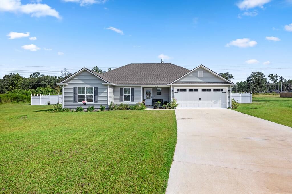 Property Photo: 1050 Mary Nell Ct GA 31601