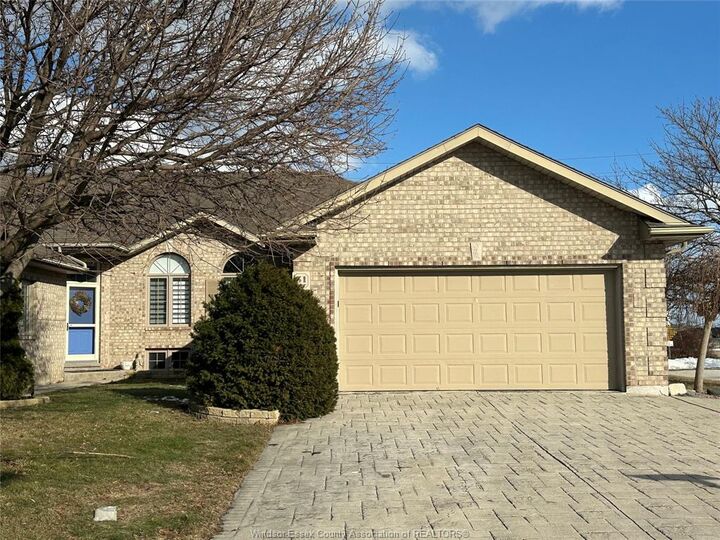 51 Santos Drive — photo 1