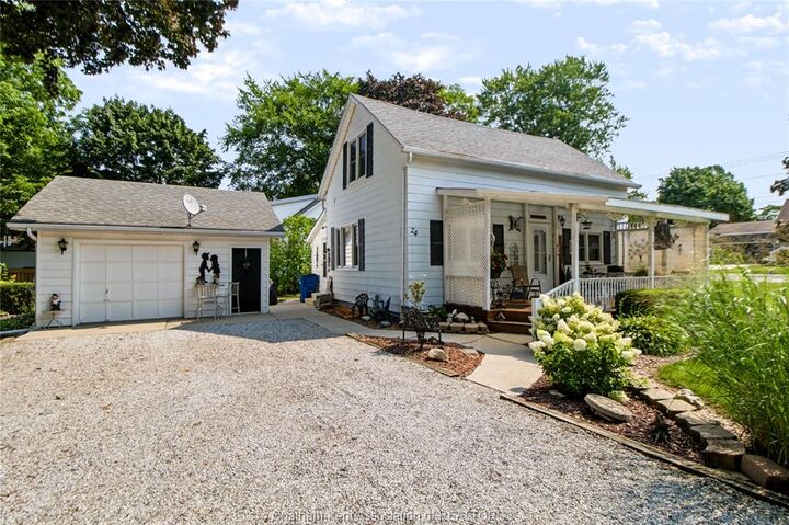 24 Richard Street — photo 1