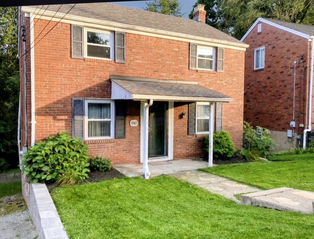Property Photo: 3947 Meadowbrook Blvd PA 15227
