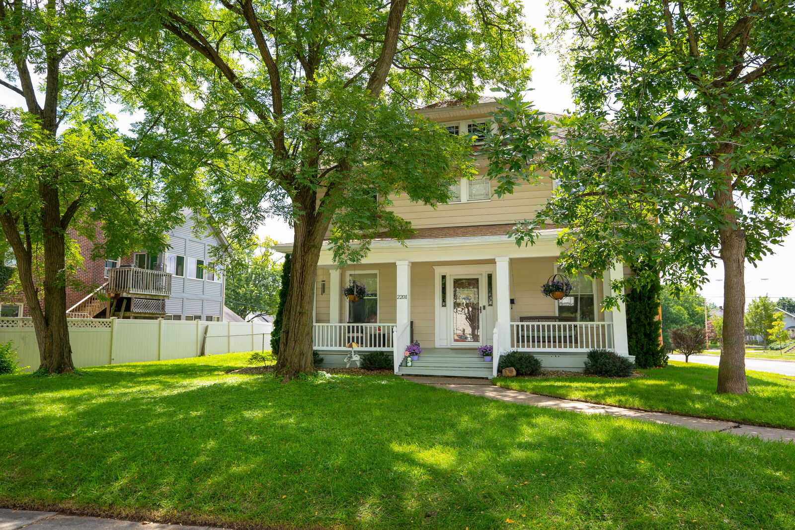 Property Photo: 2201 Elmwood Avenue OH 45505