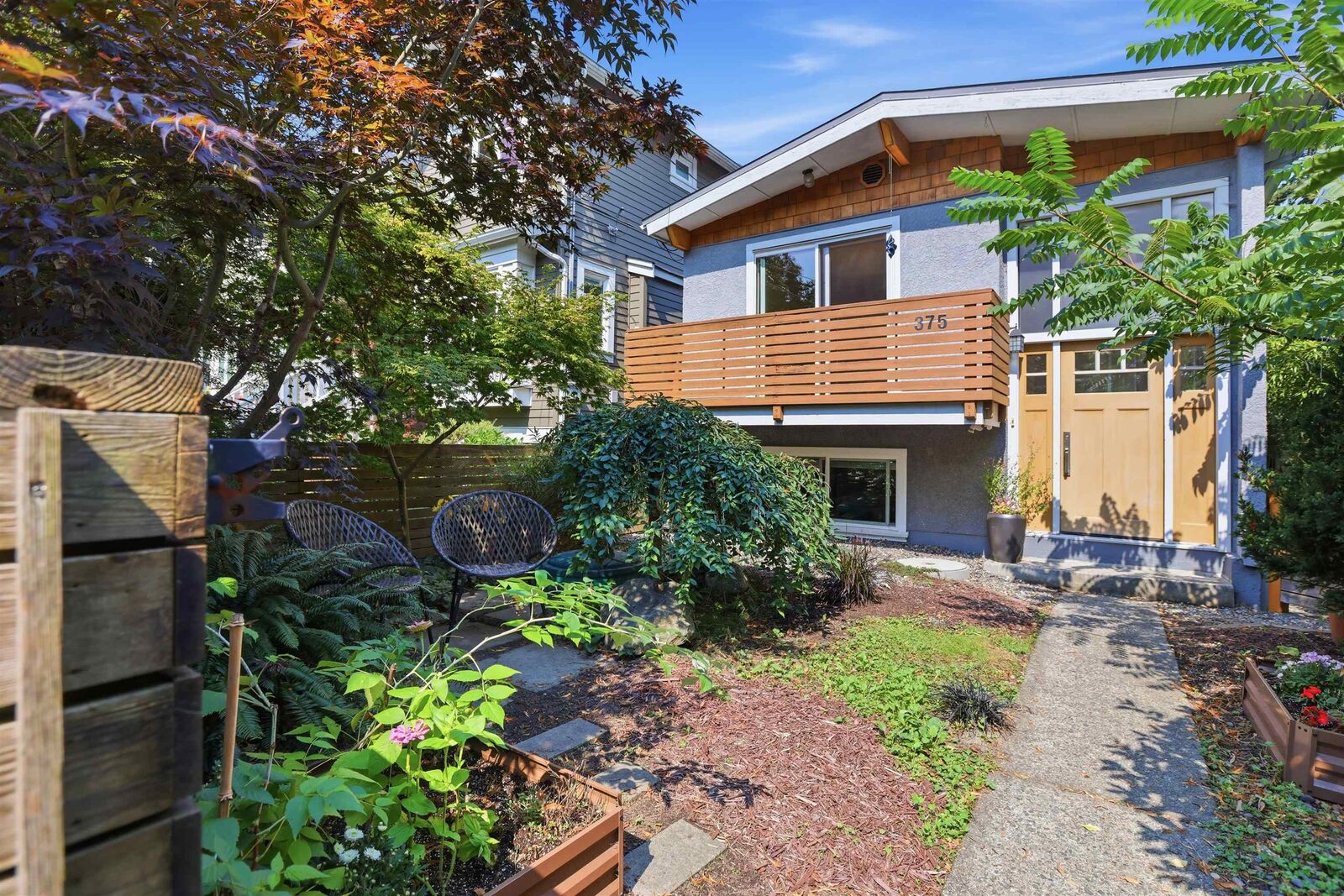 Property Photo: 375 E 28th Avenue BC V5V 2M8
