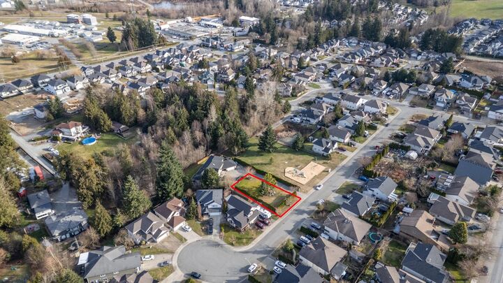 Property Photo:  33697 Veres Terrace  BC V2V 7C5 