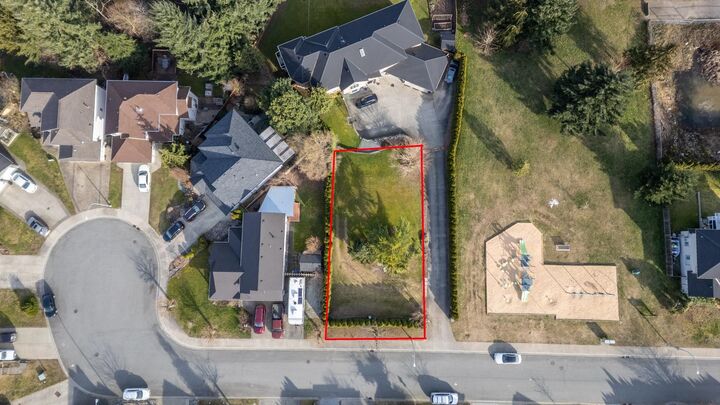 Property Photo: 33697 Veres Terrace BC V2V 7C5