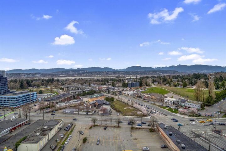 10750 135A Street 1709 — photo 1