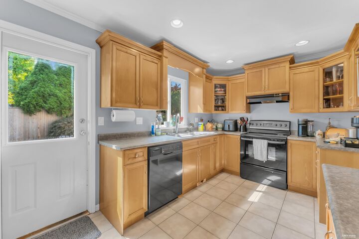Property Photo: 8333 167A Street BC V4N 5E7
