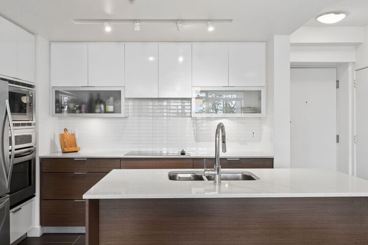Property Photo: 175 W 2nd Street 503 BC V7M 0A5