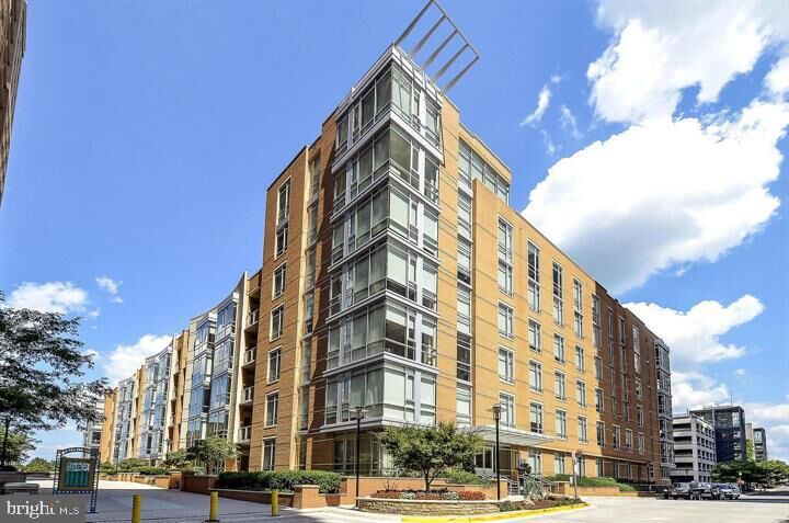 Property Photo:  12025 New Dominion Parkway 321  VA 20190 