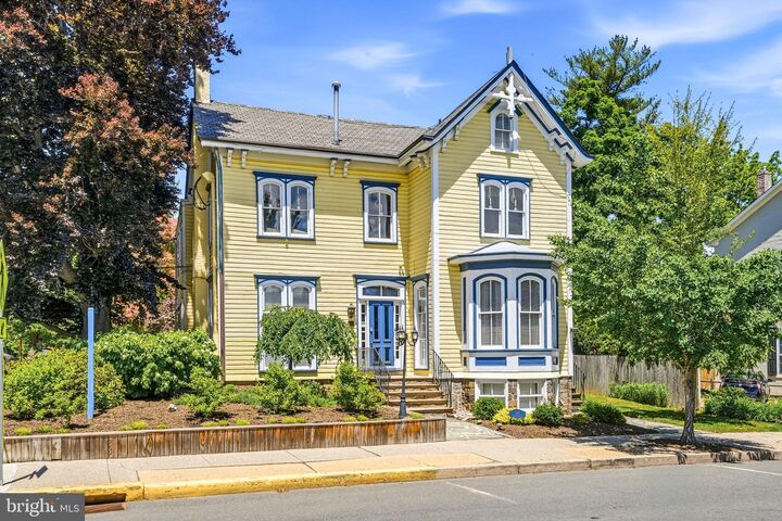 Property Photo:  80 W Bridge Street  PA 18938 