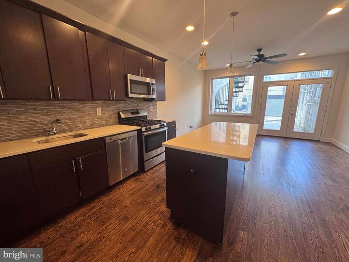 Property Photo: 1217 Green Street B PA 19123