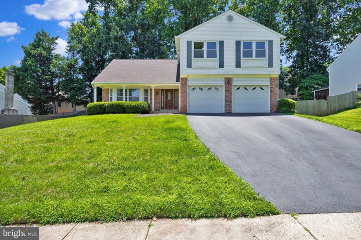 Property Photo:  203 Markwood Drive  VA 20165 