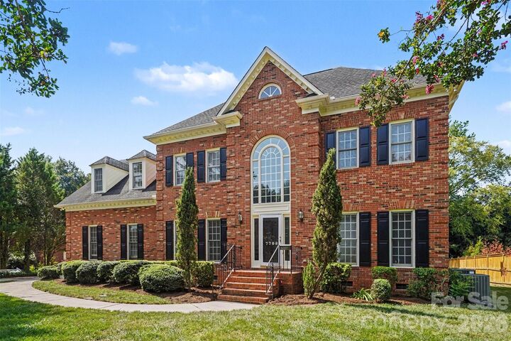 Property Photo: 7708 Red Oak Lane NC 28226
