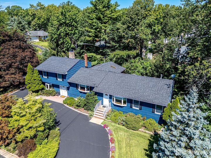 Property Photo:  48 Frost Avenue  NJ 08820 