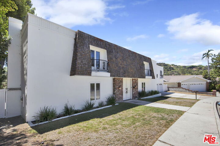 Property Photo: 16608 Park Lane Cir CA 90049