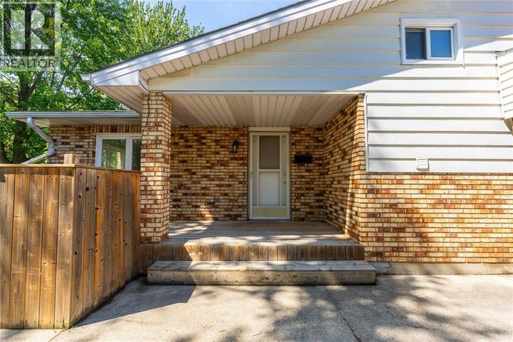 Property Photo: 103 Hanna Crescent ON N7S 4H4