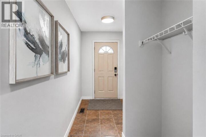 Property Photo:  899 Stone Church Road East 1  ON L8W 1B2 