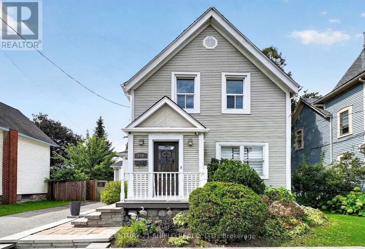 Property Photo:  430 Sydney Street  ON K6H 3H8 