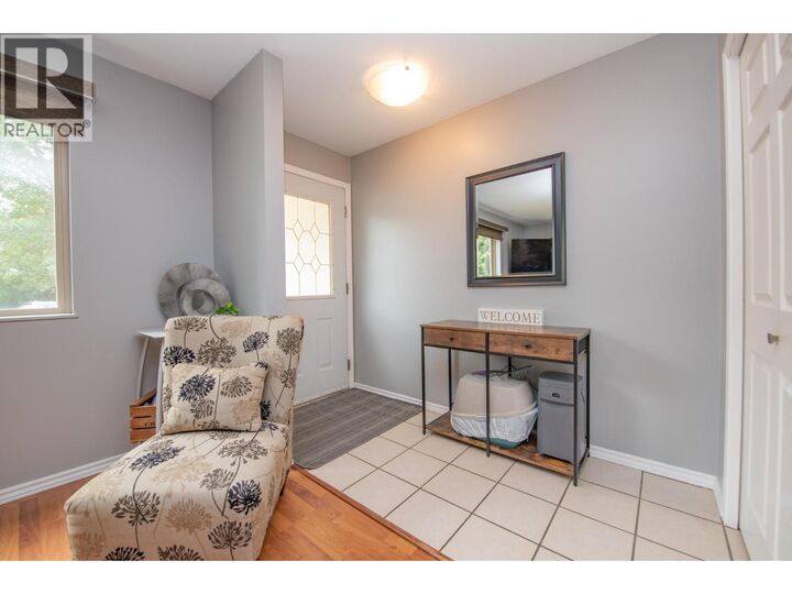 Property Photo: 1607 43 Avenue 202 BC V1T 9R9