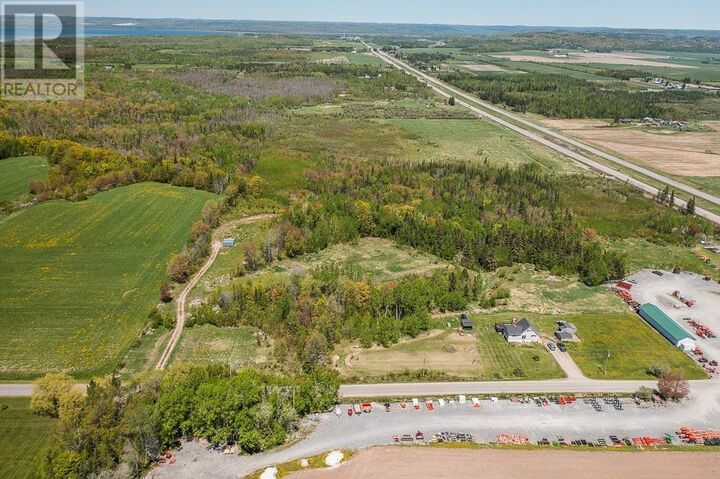 Property Photo:  76 Calabogie Rd, Laird Township  ON P0S 1C0 