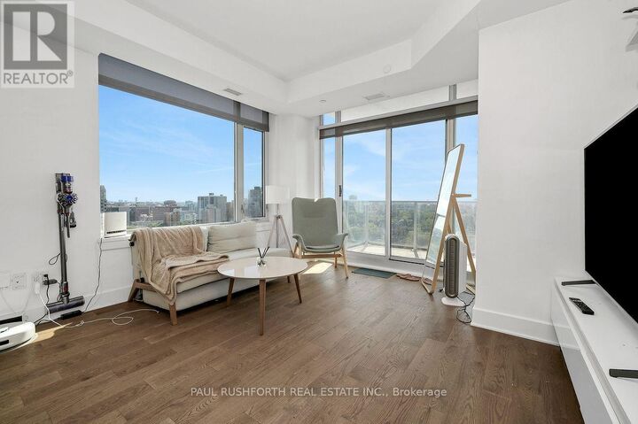 Property Photo: 255 Bay Street 1310 ON K1R 0C5