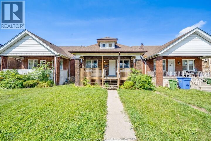 Photo de la propriété:  631 Rankin Avenue  ON N9B 2R8 