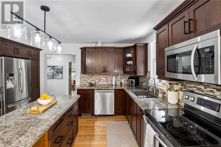 Property Photo:  2384 Treeview Road  ON P3E 5C8 