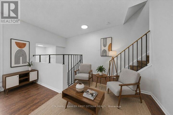 Property Photo: 2640 Draper Avenue 44 ON K2H 8V3