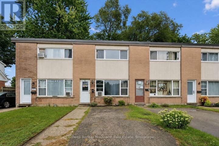 Photo de la propriété:  1561-1567 Queenston Road  ON N3H 3L8 