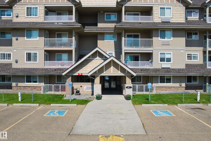 Property Photo:  6 Spruce Ridge Drive 311B  AB T7X 4P4 