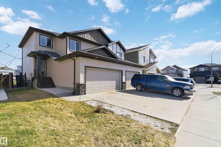 Property Photo:  7 McLean Court  AB T9E 0P1 