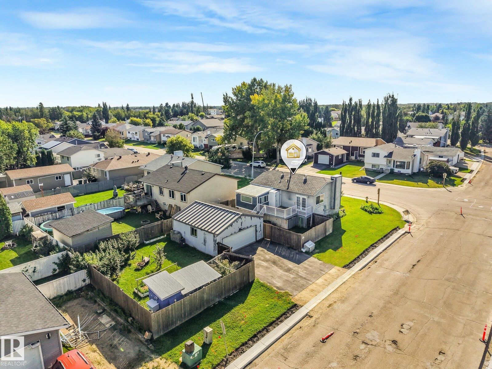 Property Photo:  5117 52 Street  AB T0C 0V0 