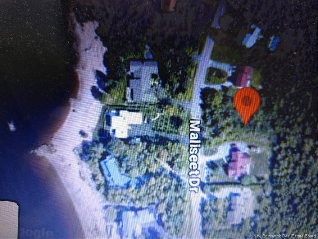 Property Photo:  62 Maliseet Drive  NB E2E 2E9 