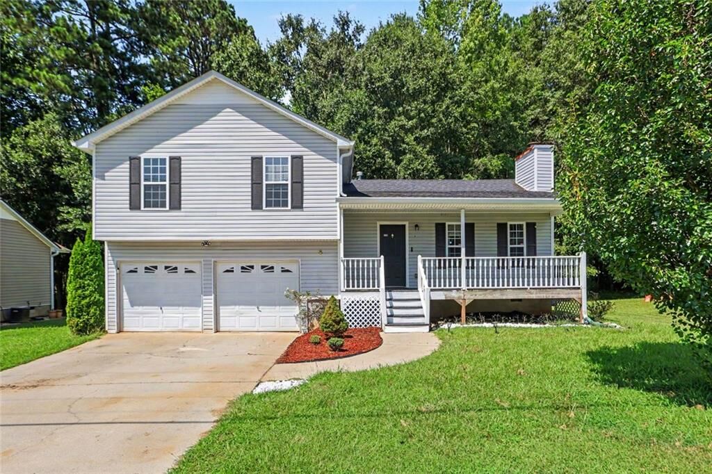 Property Photo:  329 River Trace Drive  GA 30180 