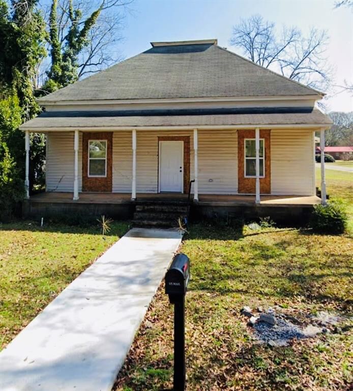 Property Photo:  14 Walker Street  GA 31825 