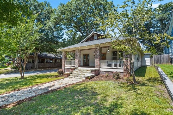 Property Photo:  949 Beecher Street SW  GA 30310 
