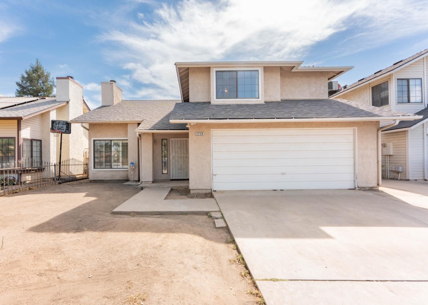 Property Photo:  2238 N Carol Avenue  CA 93722 