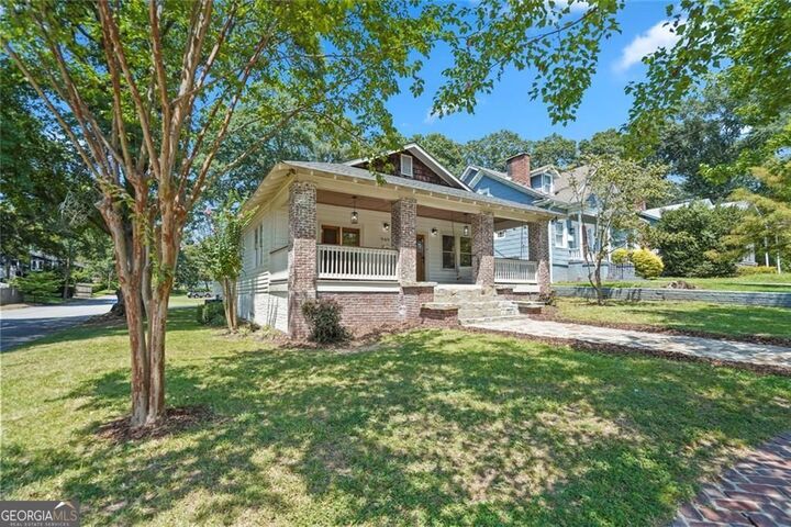 Property Photo: 949 Beecher Street SW GA 30310