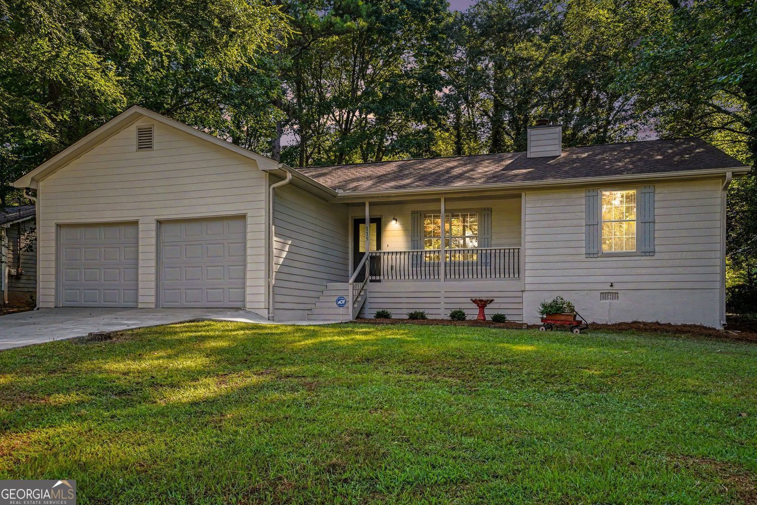 Property Photo:  115 Lakeview Drive  GA 30281 