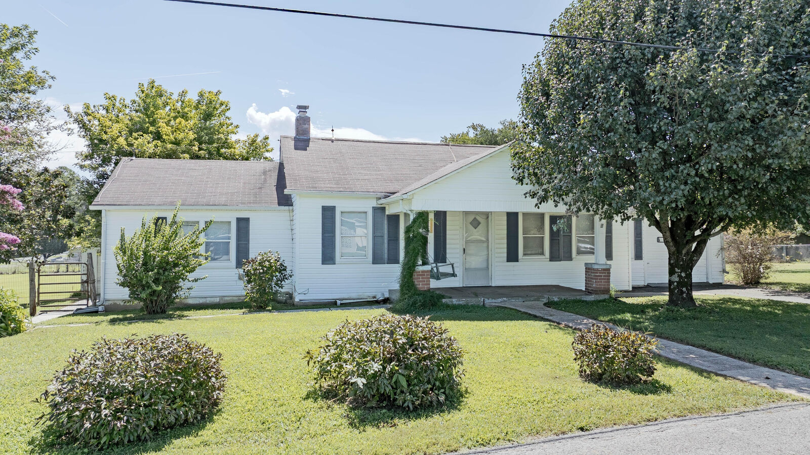 Property Photo: 4924 Wolf Creek Road TN 37381
