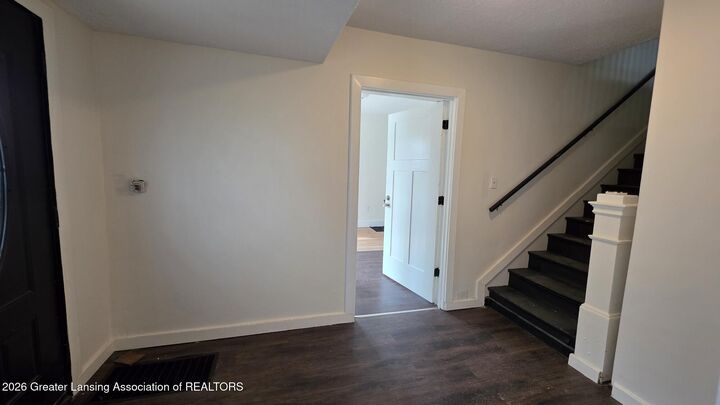 Property Photo:  118 W Barnes Avenue  MI 48910 