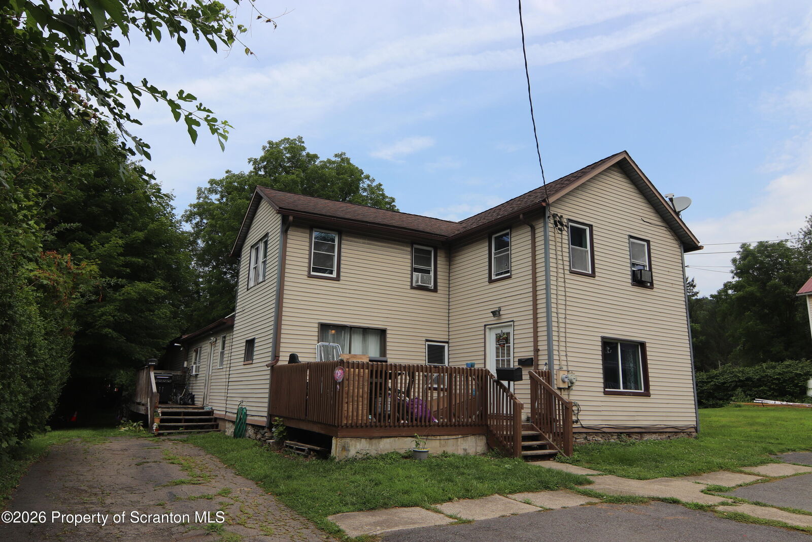 Property Photo:  211 Bridge Street  PA 18657 